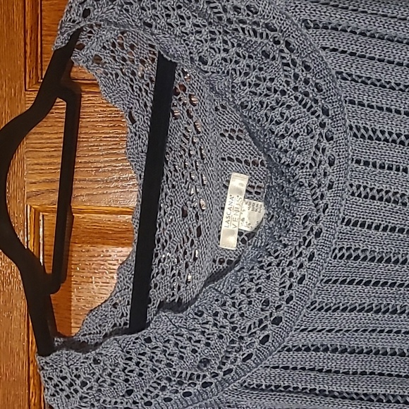 Venus Elegant Blue Crochet Knit Top - Picture 3 of 4